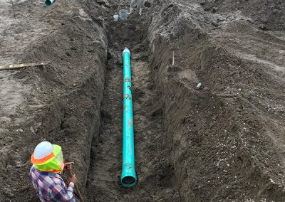 WW Laying 8 sewer main